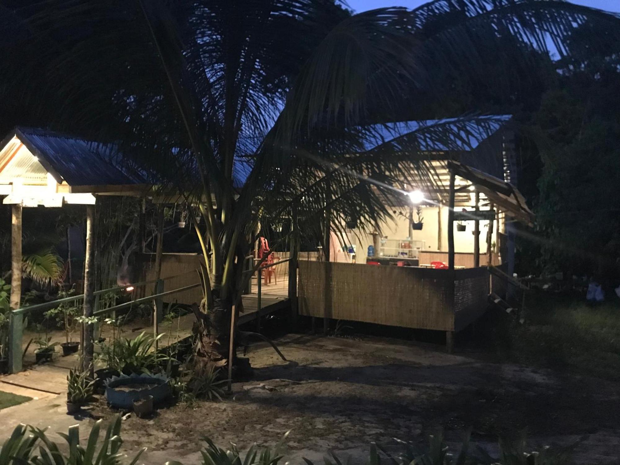 Хостел Naks Shack Koh Ta Kiev Экстерьер фото