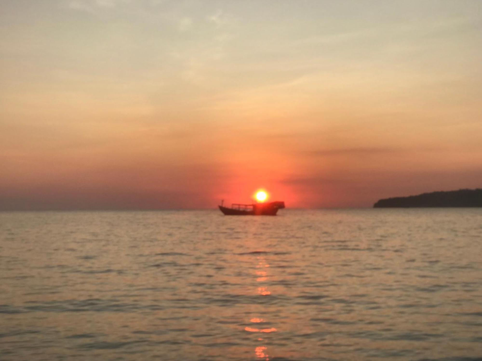 Хостел Naks Shack Koh Ta Kiev Экстерьер фото