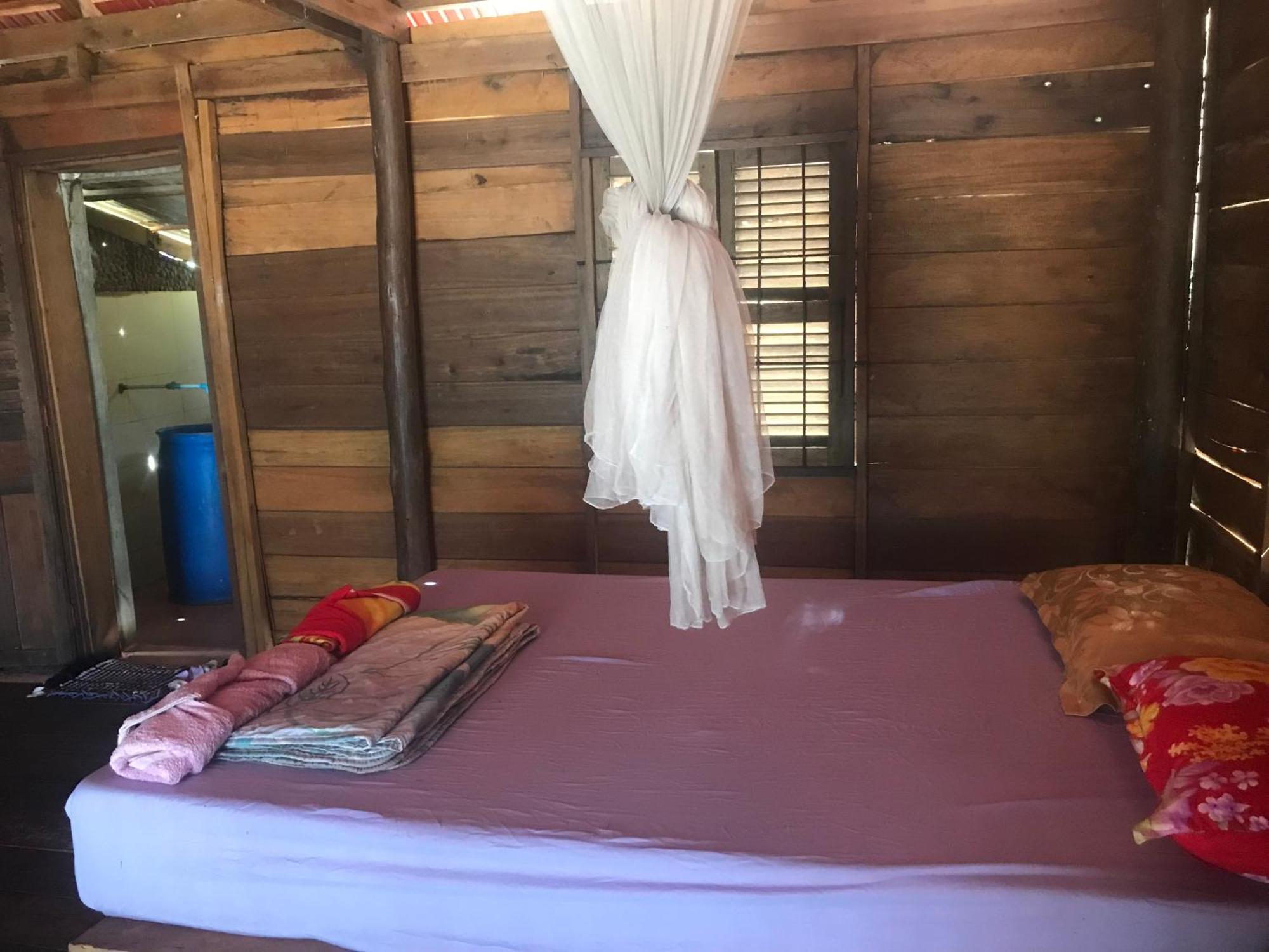 Хостел Naks Shack Koh Ta Kiev Экстерьер фото